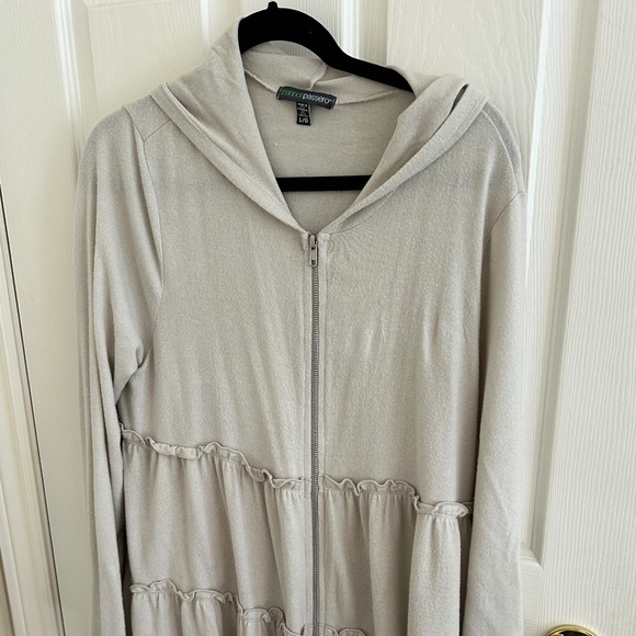 Shannon Passero Hoodie - Picture 1 of 4